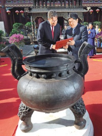 News 20110510b.jpg
